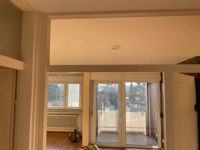 3 Schlafzimmer, 2 Loggien - den Frühling in der Wohnung genießen!