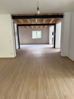 Außergewöhnliche Wohnung mit beeindruckendem Wohnbereich in zentraler Lage von Diez – Erstbezug