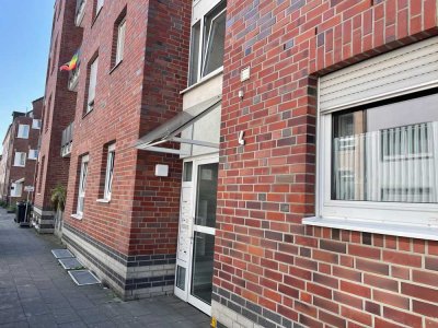 Freundliche und gepflegte 3-Zimmer-EG-Wohnung mit gehobener Innenausstattung und Garten