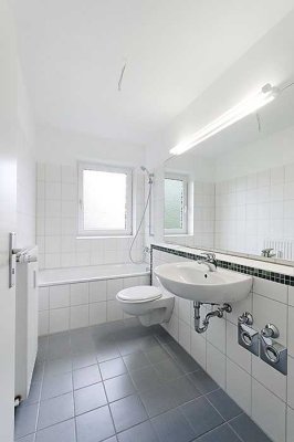 Naabstr. 18, 3 L - Gemütliche 3-Zimmer-Wohnung mit Loggia und zusätzlichen Stauraum - WBS notwendig!