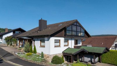 Gepflegtes Einfamilienhaus mit Einliegerwohnung in Igersheim West von Privat