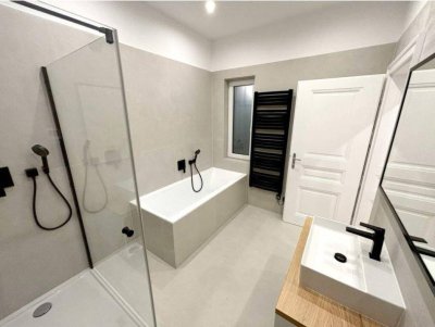 Sanierte Stilaltbau-Wohnung