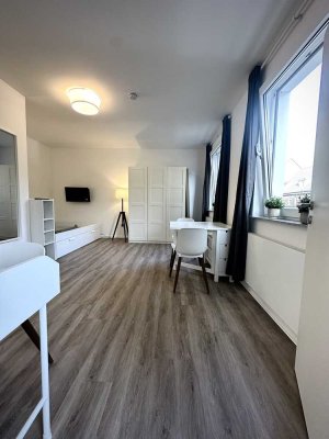 All-Incl. Erstbezug nach Sanierung: Moderne 1-Z.-Wohnung mit Möbeln, EBK & All-Inclusive-Miete