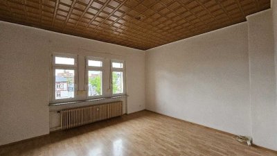 Grosszügig geschnittene 3-Zimmer Wohnung mit Balkon