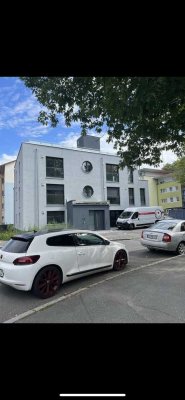 3-Zimmer Penthouse Wohnung mit Dachterrasse und EBK in Fürth