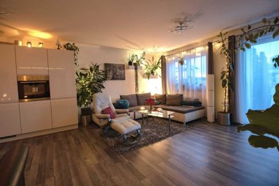 2 Zimmer Penthouse Wohnung in Neustadt