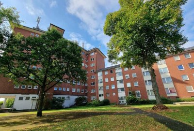 Warum warten? 3 Zi.-Wohnung mit Balkon sofort beziehbar.
