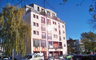 Helle 3-Zimmer Wohnung im 4. OG mit Aufzug in Dresden Johannstadt-Süd