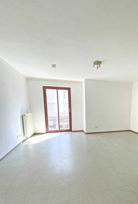 POCHERT IMMOBILIEN - Schönes Studenten-Apartment in Kaiserslautern-Nähe Hauptbahnhof