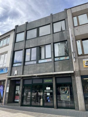 Raumwunder in der Fußgängerzone von Euskirchen mit GROßER Dachterrasse !