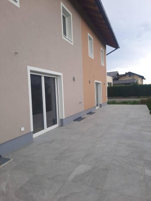 Moderne Neubau Reihenhäuser