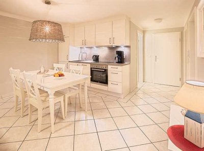 3 Zimmer Souterrain Wohnung in Strandnähe