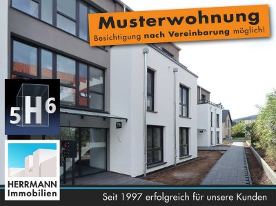 5H6 - Große 4-Zimmer-Neubau-Wohnung im EG mit Gartenanteil und Carport direkt im Zentrum