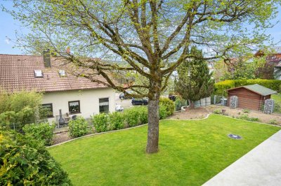 Attraktives EFH in Vogt: Ruhige Lage mit Weitblick und idyllischem Garten