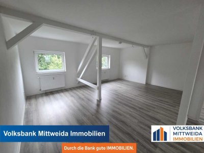 Helle 3-Zimmer-Dachgeschosswohnung mit Sichtbalken in Chemnitz-Hilbersdorf!