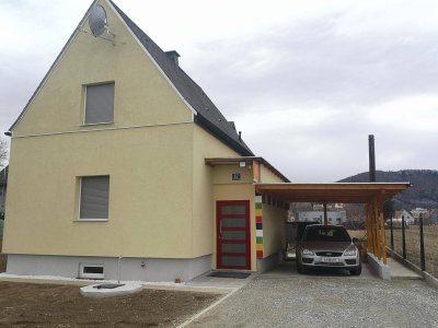 Einfamilienhaus mit Blick auf Schloss St. Martin