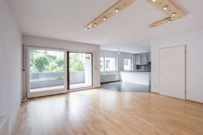 Direkt einziehen! 4-Zimmer-Wohnung mit Balkon und Kfz-Außenstellplatz