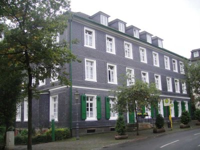 Velbert-Langenberg (hist. Ortsmitte) - gemütl. 3 Raum - Whg mit Wannenbad + G-WC