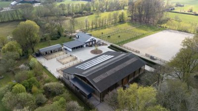 Hochwertig modernisierte Reitanlage in Versmold-Loxten