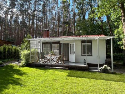 Idyllisches Wochenendhaus in Zossen – Ihr Rückzugsort im Grünen