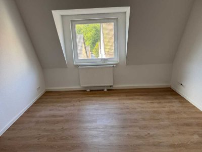 Erstbezug nach Sanierung: Attraktive 3-Zimmer-DG-Wohnung in Hannover