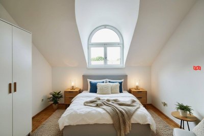 Schöne Altbau Dachgeschosswohnung mit Airbnb Potenzial