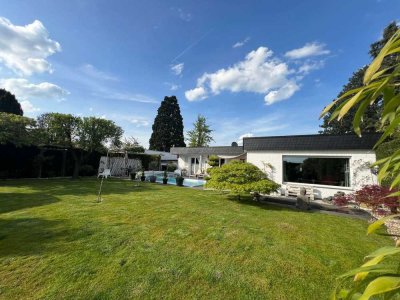 Freistehender Bungalow mit Pool, Kino und luxuriöser Ausstattung