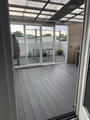 Freundliche 6-Zimmer-Duplex-Wohnung mit Balkon in Meschede