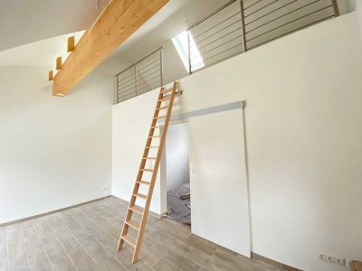 Modernes Reihenhaus mit Garten