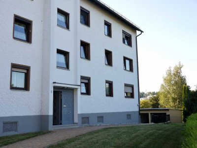 Helle 4-Zimmer-Wohnung in Hof-Krötenbruck zu vermieten/Garage/