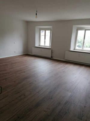 Großzügige und gemütliche 4-Zimmer Altbauwohnung