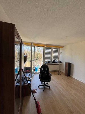 Sonnige 2-Zimmer-Wohnung mit Balkon in ruhiger Lage