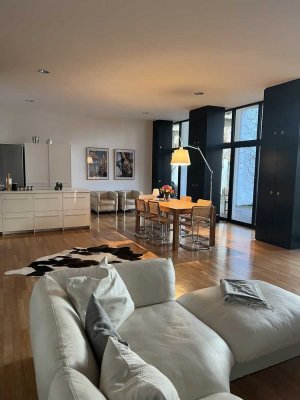 Traumhaftes Loft am Schlosspark in Wiesbaden-Biebrich