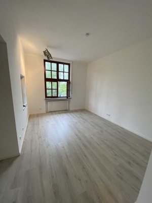 Erstbezug nach Sanierung: schöne 1-Zimmer-Wohnung mit EBK in Augsburg