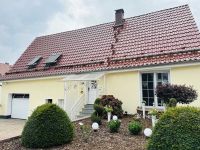 Kleines 1 Fam. Haus - Nur  2 Schlafzimmer !!!