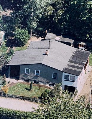***Idyllisches Einfamilienhaus mit Potential  in Seenähe im Ortsteil Groß Glienicke!
