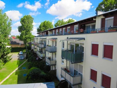Seniorenfreundliche 2-Raum-Wohnung mit Balkon/Aufzug/Bad mit Dusche