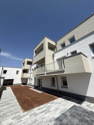 W16 - Neuwertige 3-Zi-Wohnung mit Balkon und Einbauküche in Friesenheim