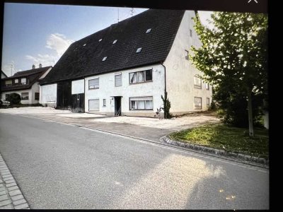 Gepflegtes 6-Zimmer Einfamilienhaus mit Garage in Berghülen