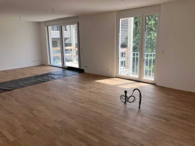 NEUBAU Heitersheim Großzügige helle 4-Zimmer-Wohnung im 1. OG mit Blick ins Grüne
