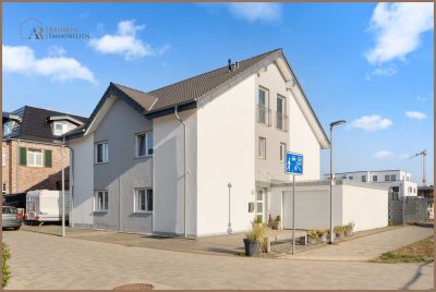 Charmante Doppelhaushälfte mit Garten und Garage – Ideal für Investoren!