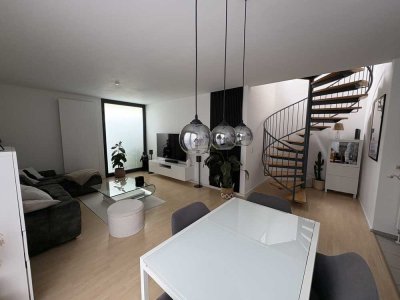 Außergewöhnliches 3-Familien-Haus – eine Ikone der Architektur in Spitzen-Wohnlage!