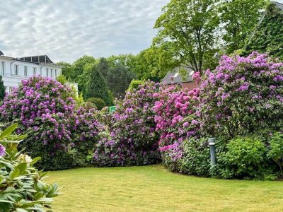 Erdgeschoßwohnung, sonnige Terrasse, Einbauküche, Tiefgarage, gute Lage in Blankenese