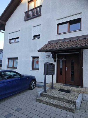 Solide kleine Kapitalanlage - 2ZKB mit Stellplatz (vermietet)