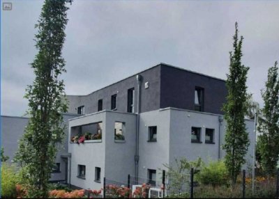 Luxuriöse 2-Zimmer Wohnung mit Balkon im 1. OG in Cronenberg
