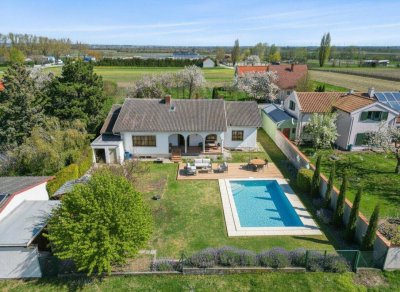 Haus am See mit Arkaden und mediterranem Charakter – viel Platz, viele Möglichkeiten, viel Ruhe