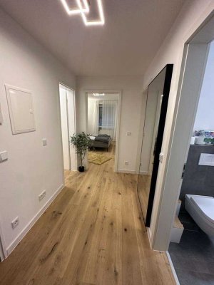 Renovierte 3-Zimmer-Wohnung in guter Wohnlage nahe Moosacher Bahnhof