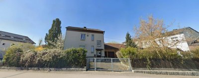 Einfamilienhaus in Ennsdorf, 748m², renovierungsbedürftig, 3 Garagen, Pool!!!