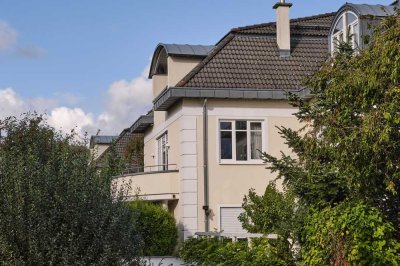 Geräumige 4-Zimmer-Maisonette-Wohnung mit Balkon und Einbauküche in Hohen Neuendorf Stolpe