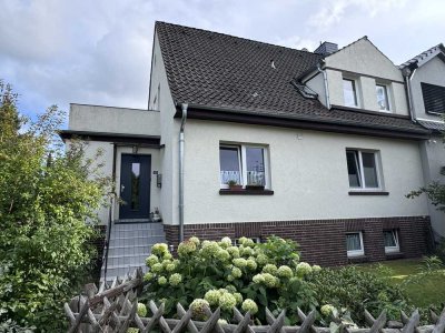 Gepflegte Doppelhaushälfte mit großem Grundstück in Hannover-Bothfeld
